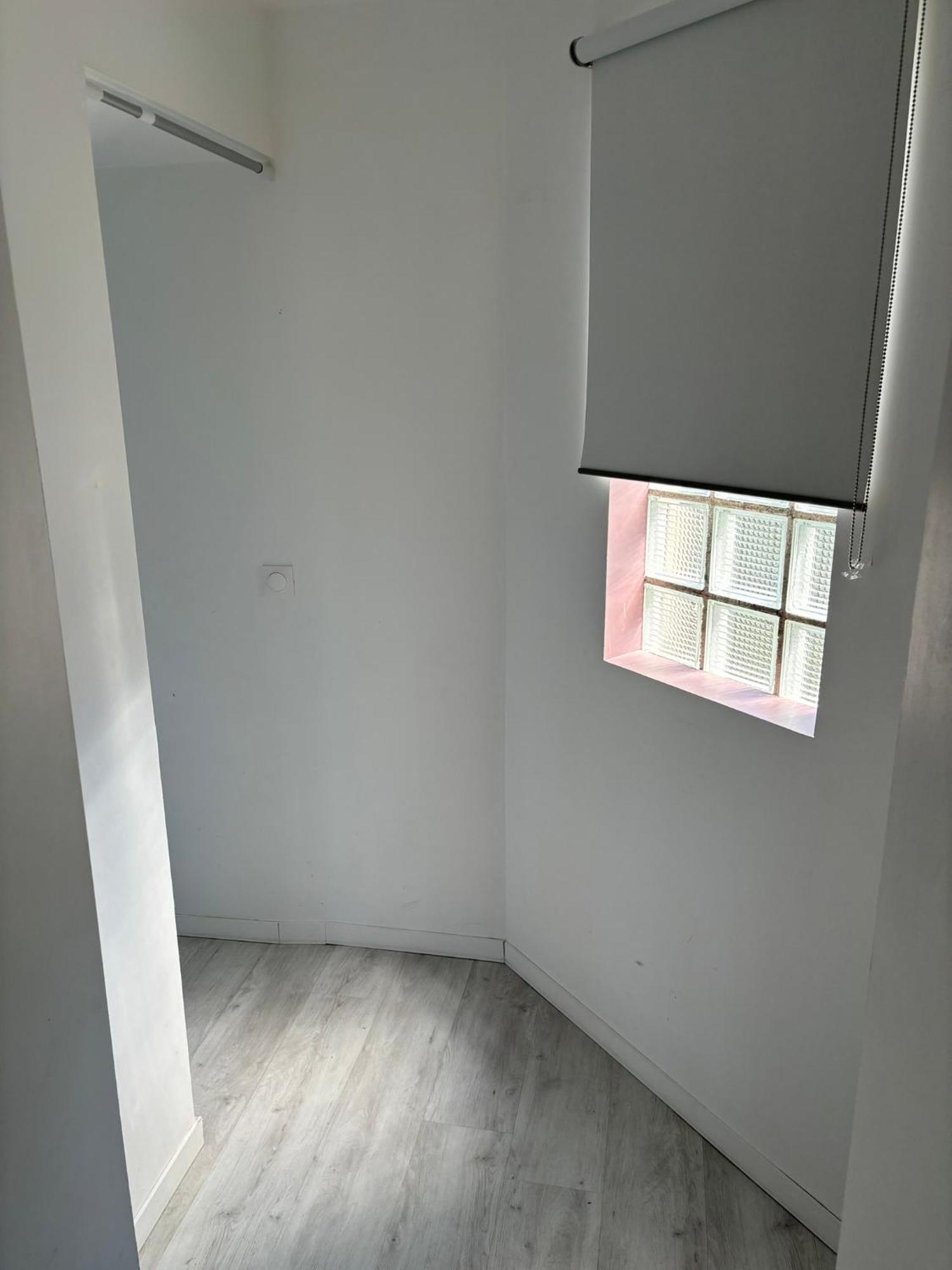 Pink Cosy Apartment Лувие Екстериор снимка